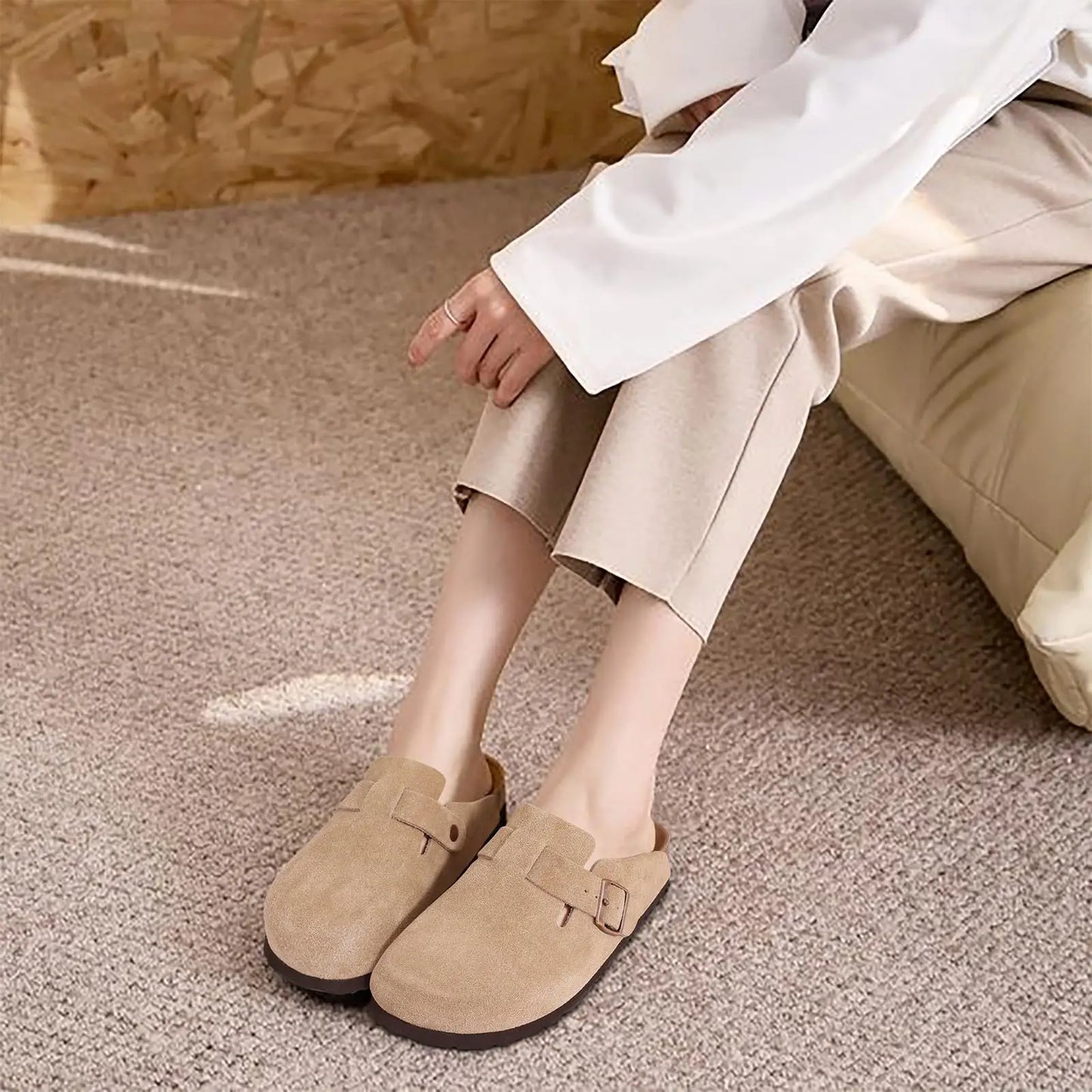 Comfortable Suede Clogs with Arch Support for All-Day Wear