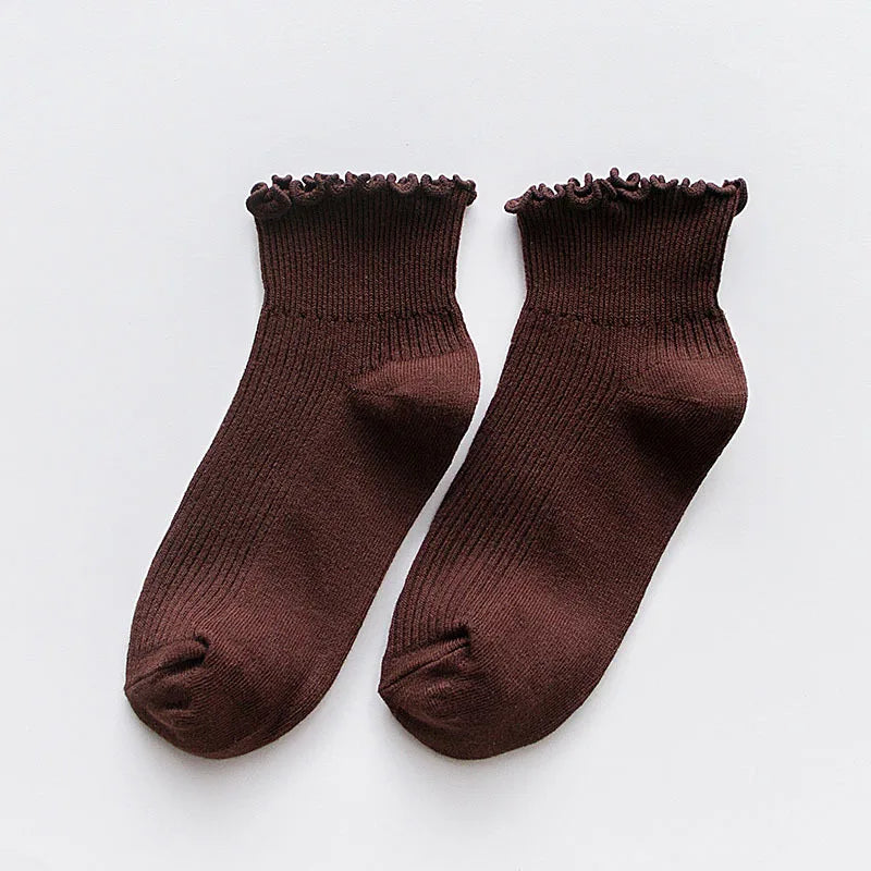 5 Pairs Women's Ruffled Ankle Socks | Stylish and Breathable