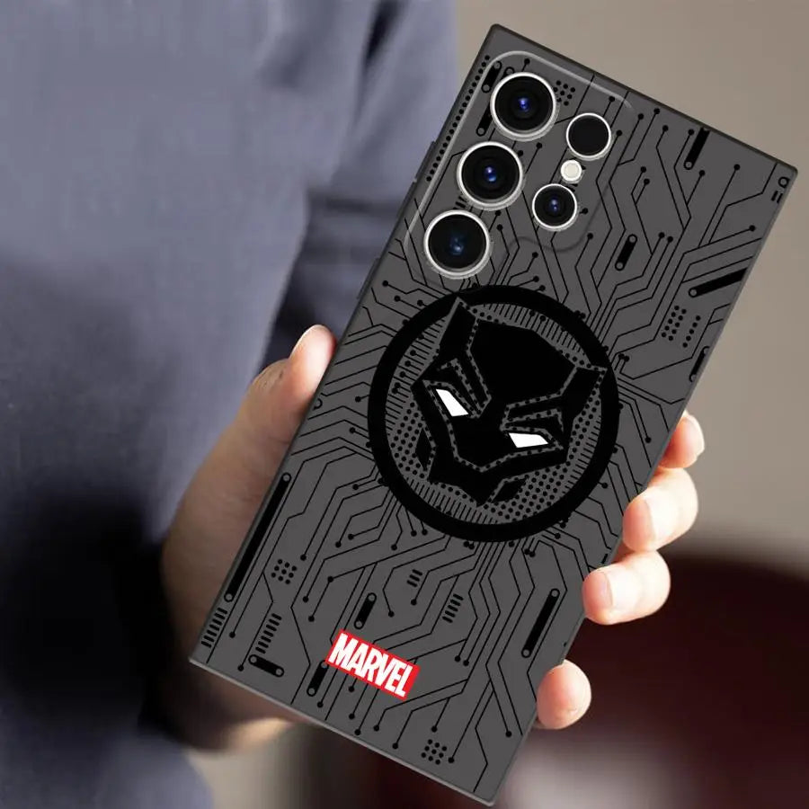 Funda de teléfono con el logotipo de Universal Hero | Protección elegante y duradera