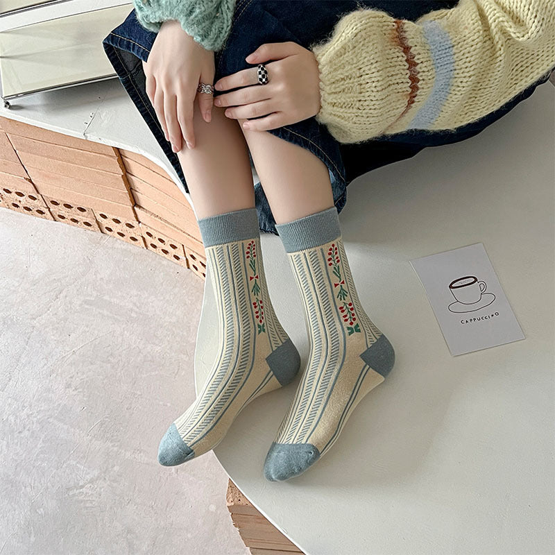 Fashionable Retro Crew Socks for Women | Vintage Chic Style