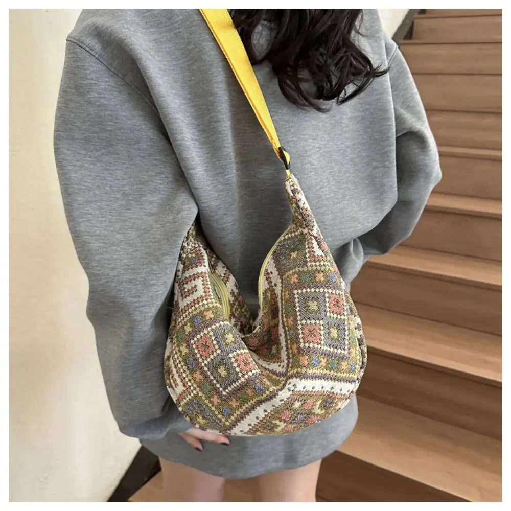 Fashionable Large-Capacity Canvas Shoulder Bag for Women