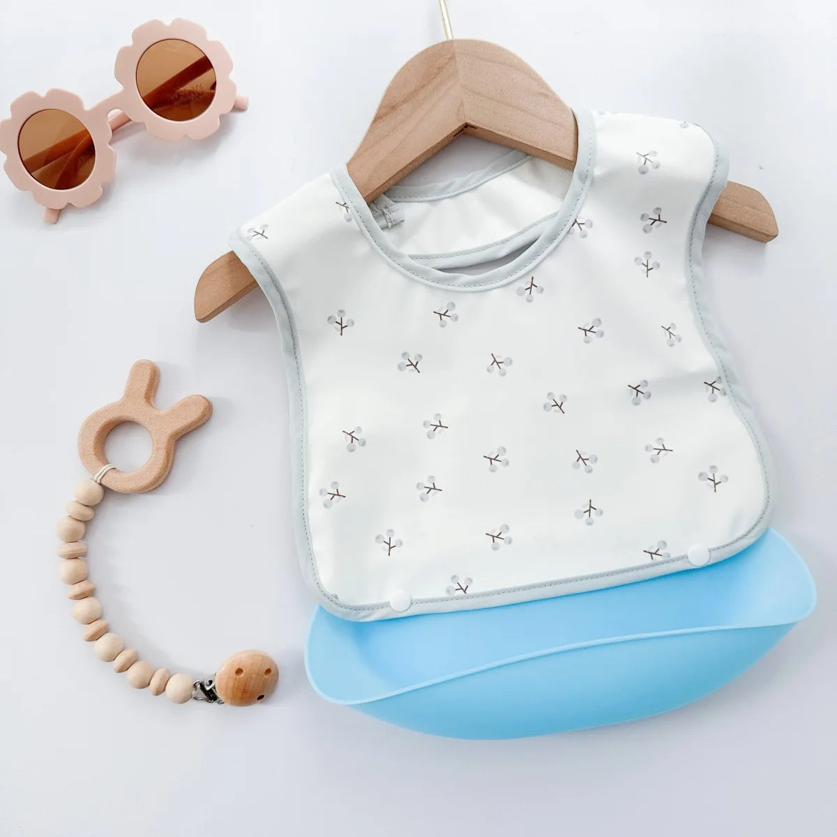 Children's Silicone Feeding Bib | Waterproof & Easy Clean Bibs