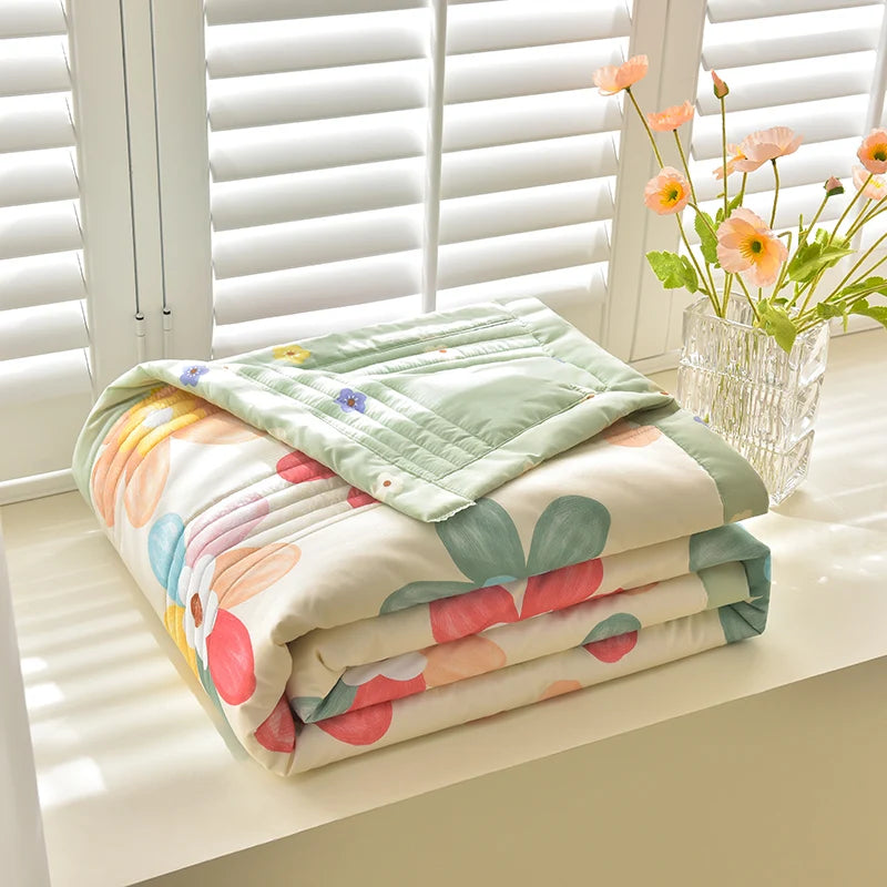 Lightweight Summer Quilt | Soft Microfiber Breathable Bedding