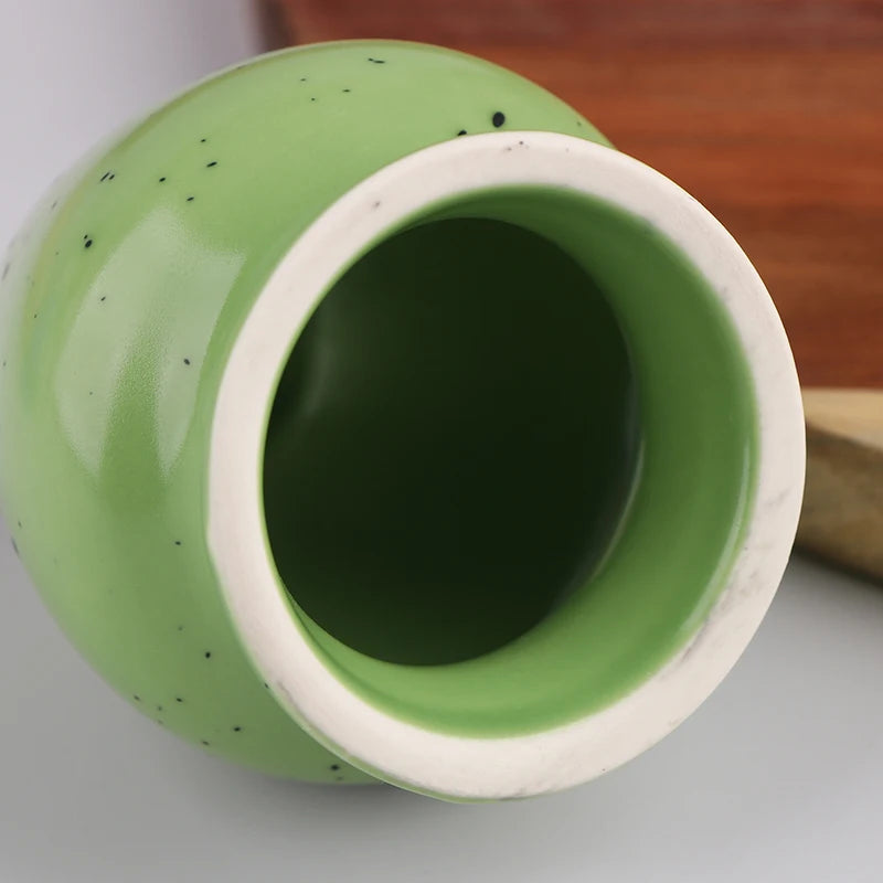 Soporte de cerámica hecho a mano para batidor de matcha | Elegante accesorio para el té