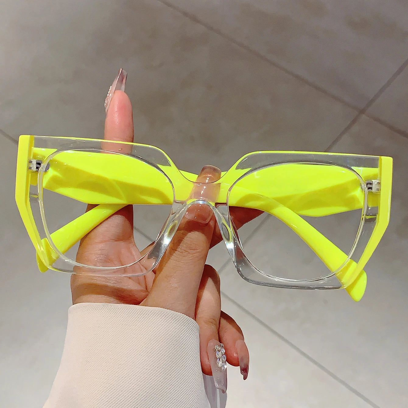 Chic Women's Oversized Square Glasses | Stylish Blue Light Defense