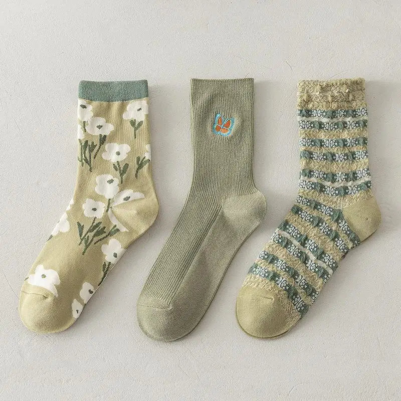 Cute Pink Flower Embroidery Socks for Women | Kawaii Retro Style