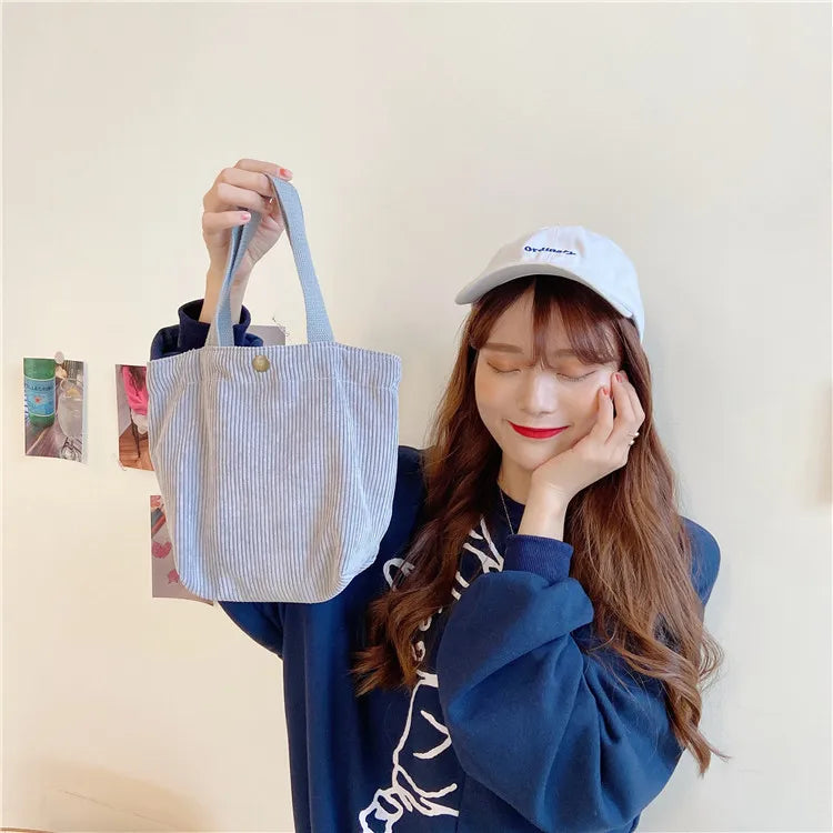 Elegante bolso de mano pequeño de terciopelo para mujer | Un esencial de estilo casual