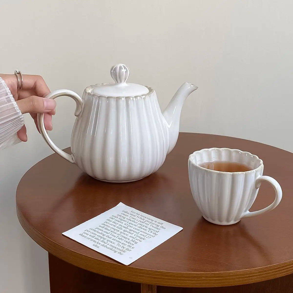 Elegant Japanese Retro Teapots & Ceramic Mugs Set for Tea Lovers