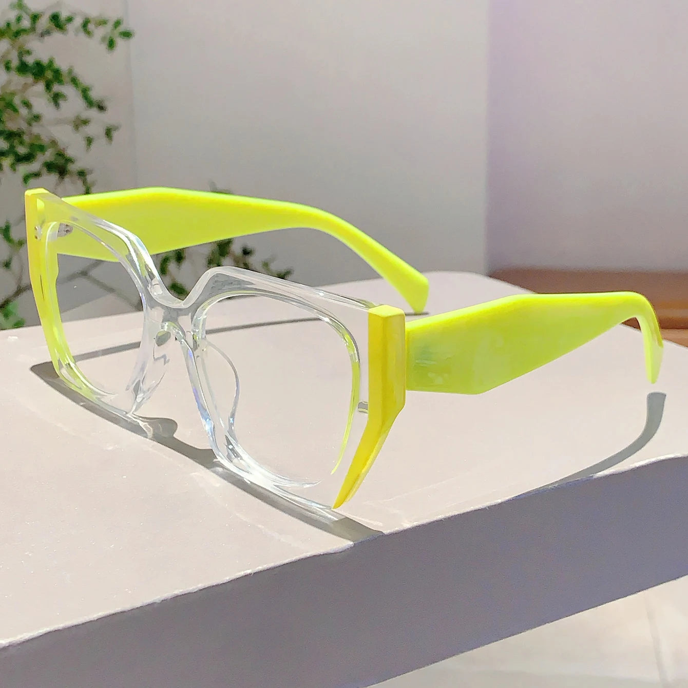 Chic Women's Oversized Square Glasses | Stylish Blue Light Defense