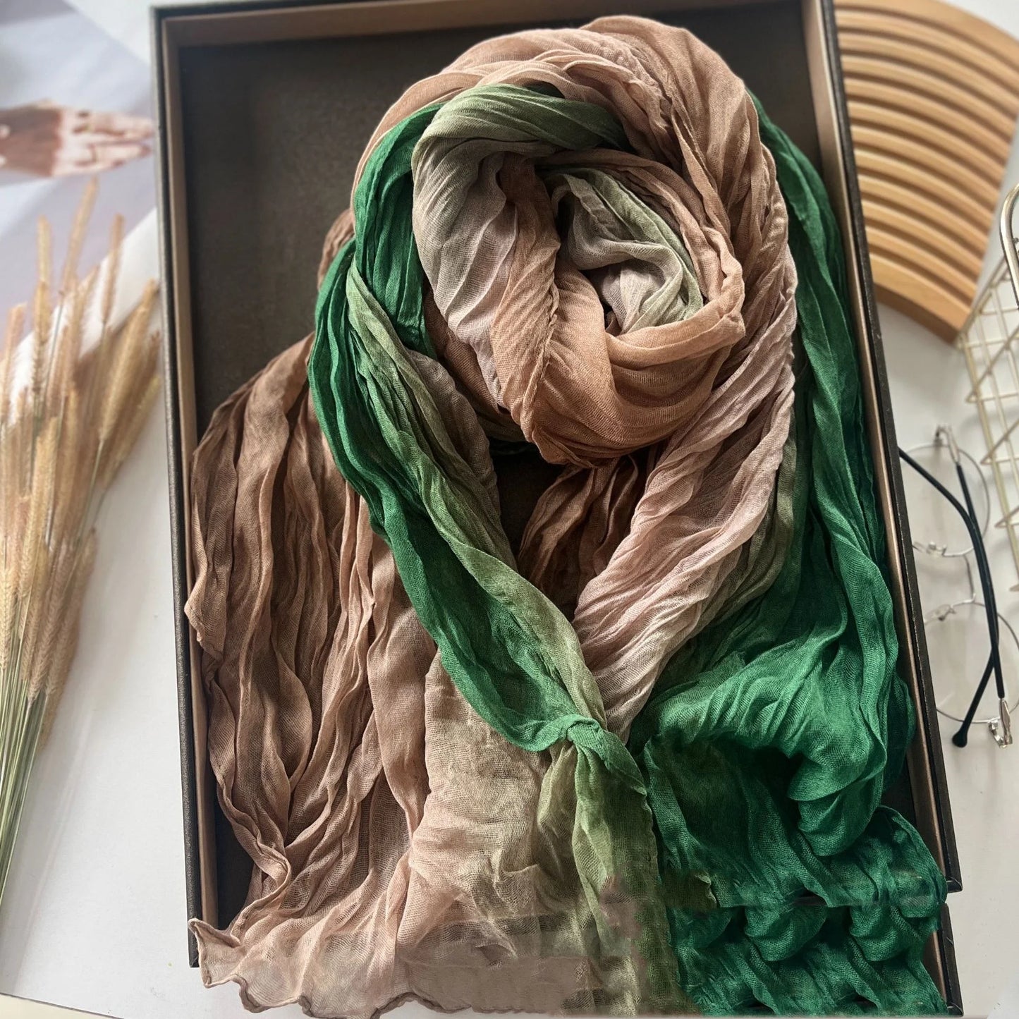 Elegant Women's Long Cotton Hemp Gradient Scarf for Winter Fashion