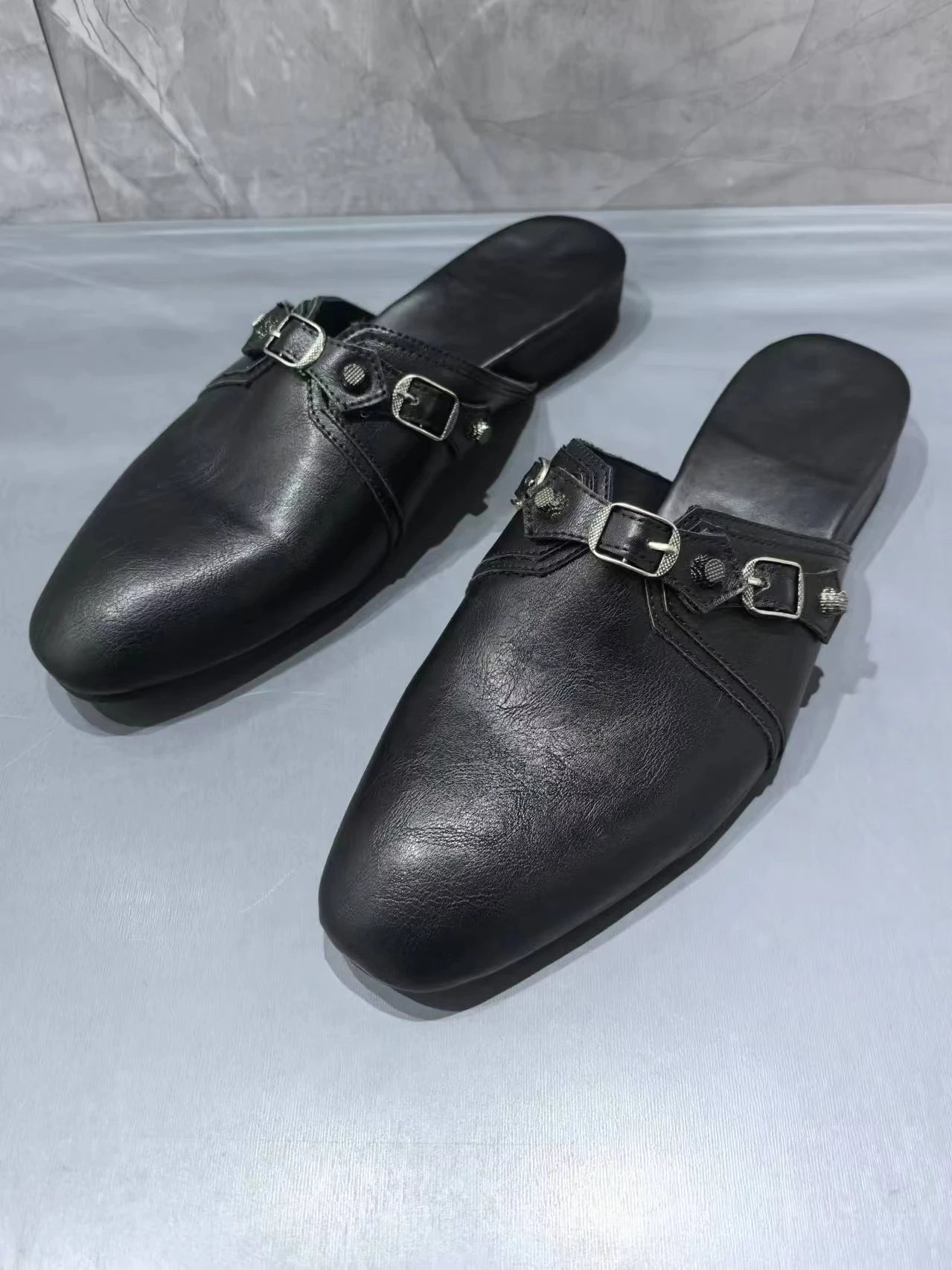 Men's Retro Rivet Buckle Leather Slippers | Stylish Comfort Sandals