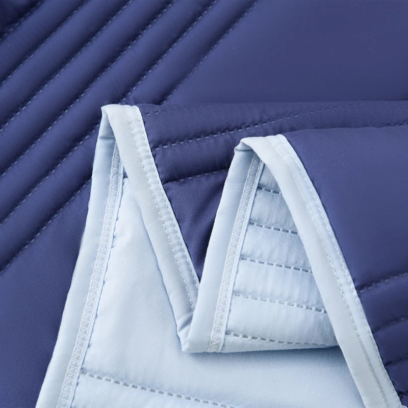 Lightweight Quilted Summer Blanket | Soft and Breathable Comforter