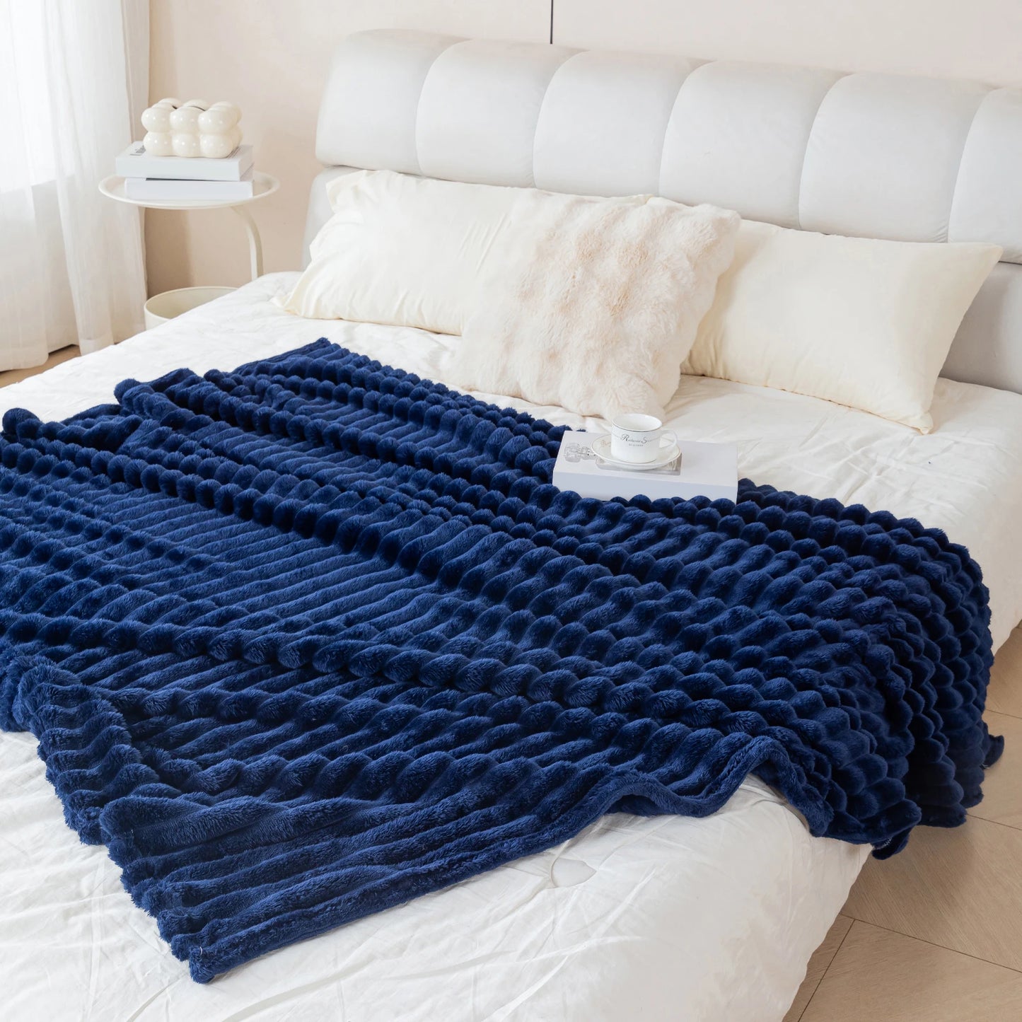 Thick Warm Flannel Blanket | Cozy Fleece Throw for All Seasons