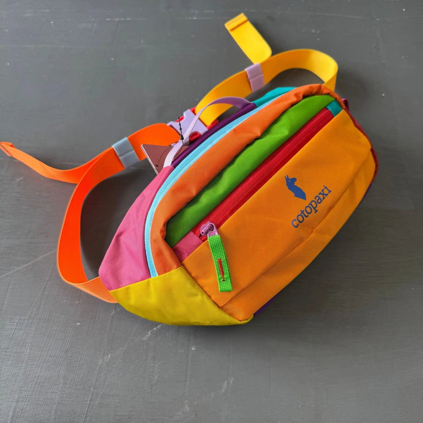 Unisex Outdoor Sports Chest Bag | Versatile and Stylish Crossbody Bag