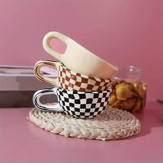 Taza de café de cerámica única con diseño de tablero de ajedrez | Taza elegante para bebidas