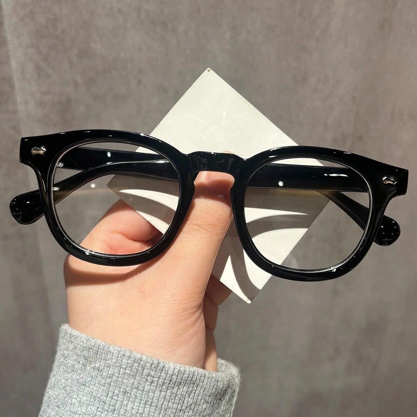 Men's Retro Round Frame Glasses | Trendy Ultra-Light Design