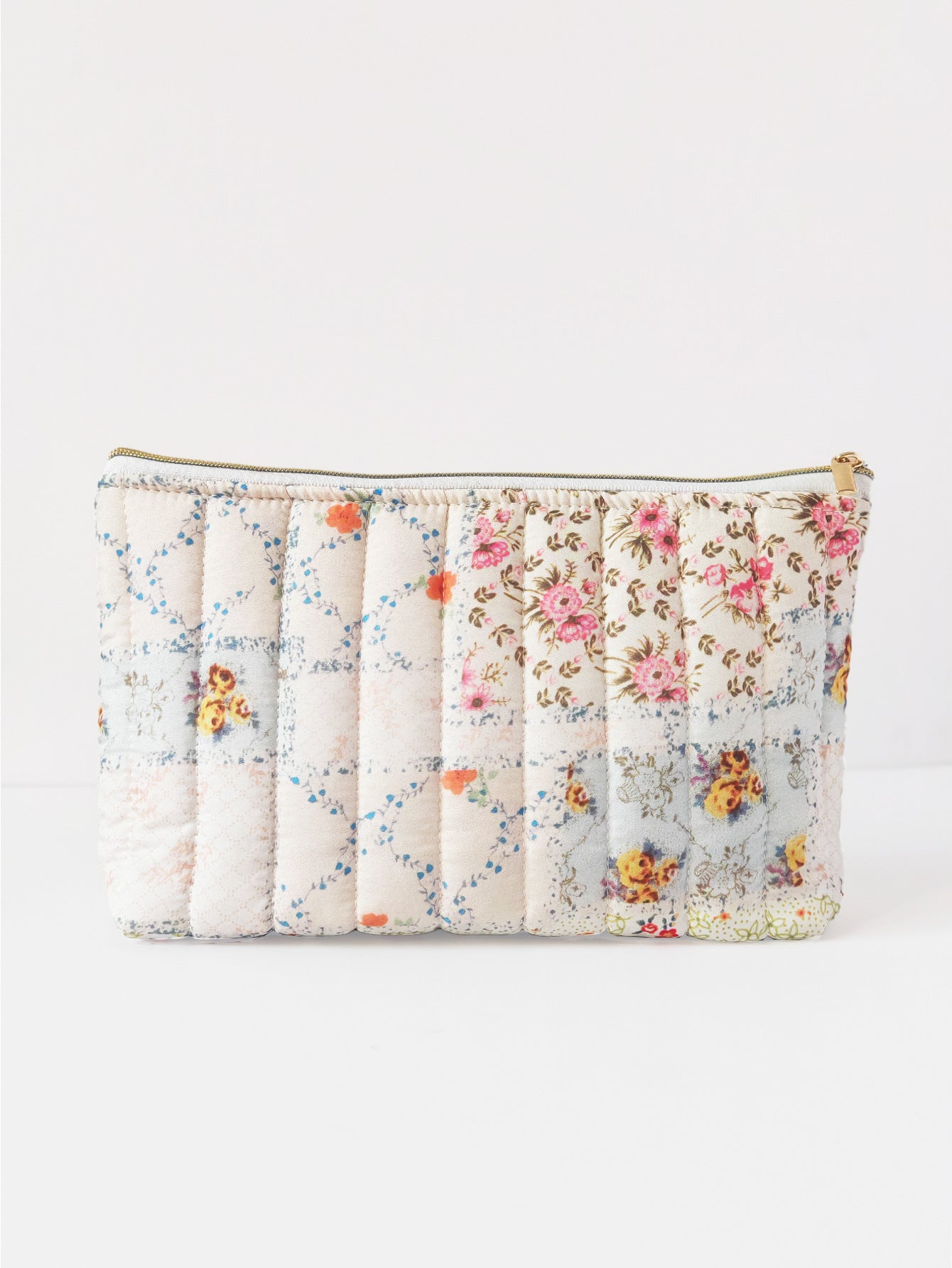 Floral Fabric Cosmetic Bag | Chic Storage Solution for Beauty Essentials