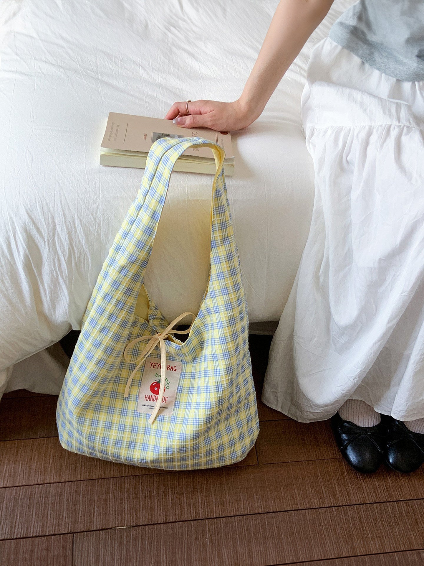 Stylish Canvas Bag | Versatile & Spacious Everyday Tote